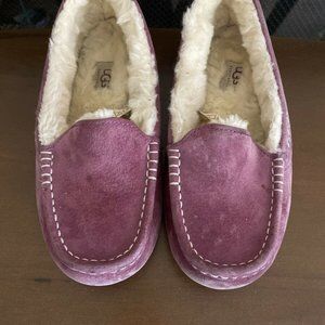 Ugg Purple Suede Moccasin Loafers Slip On Size 7
